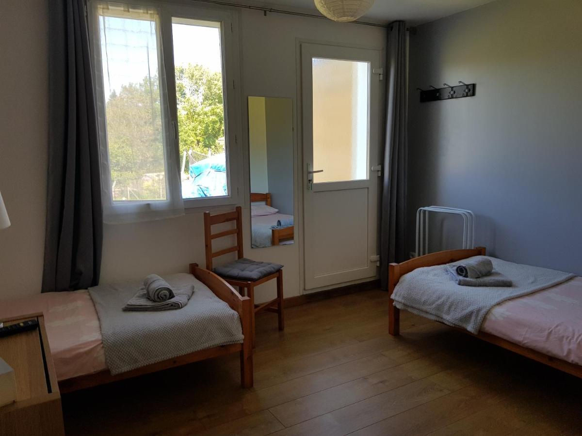 Les Trois Lions Apartment Foix Bagian luar foto